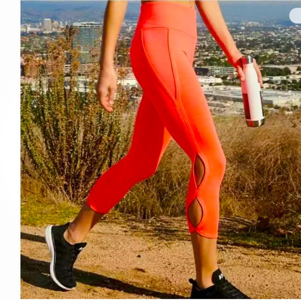 Free People XS Neon Pink High Rise Infinity Cutout Capri Excellent Condition.